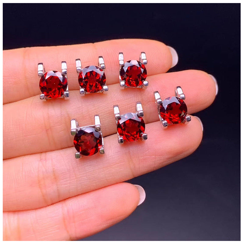 Explosive 925 silver inlaid natural garnet bull head collarbone chain pendant simple temperament necklace pendant female