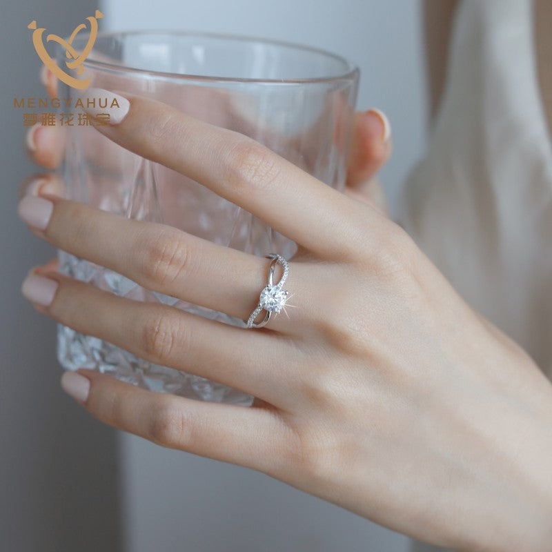 HUFED Mosan stone ring is 18kGold plated 925sterling silver and inlaid with a 1-2carat diamond ring, and the red star of the women wedding network has the same crown ring (high-end packaging).