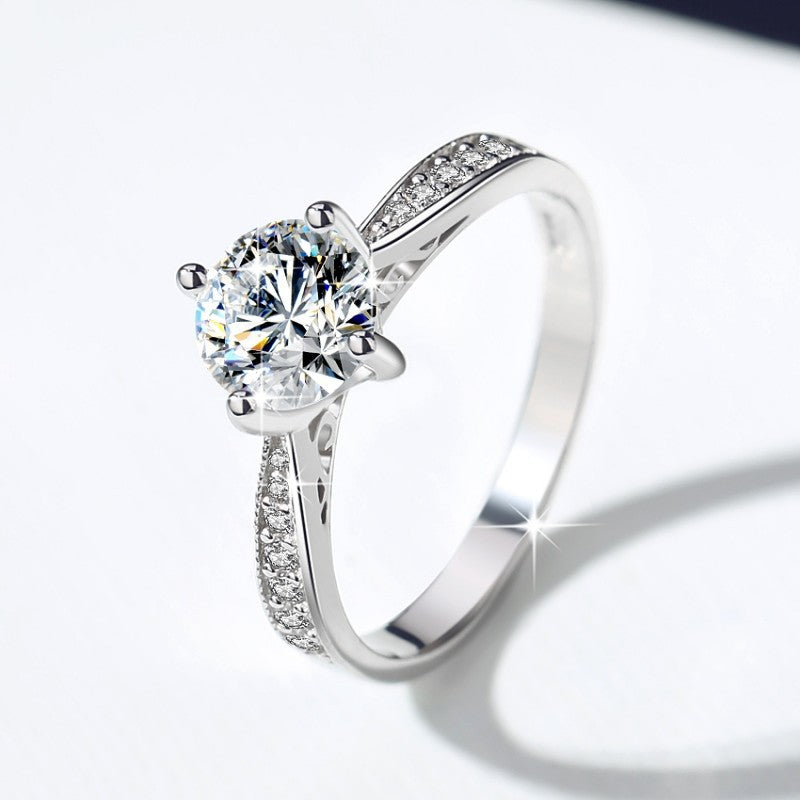 HUFE Genuine D Color 1 Carat Moissanite Diamond Ring 18kgold plated S925 Sterling Silver Women's Ring Four Prong Crown Wedding Simulation Diamond (High-end Packaging)