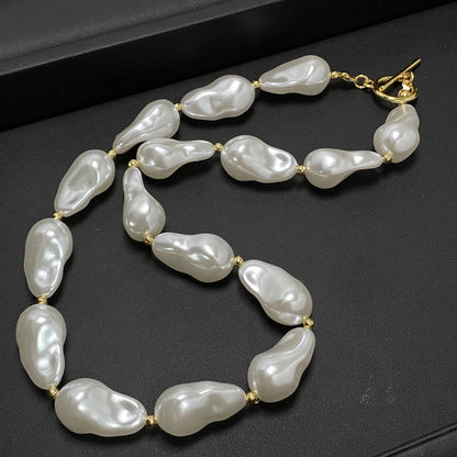 HUFE French Retro natural  Irregular Baroque Pearl Necklace - Feminine Minority Design, Versatile Collar Chain